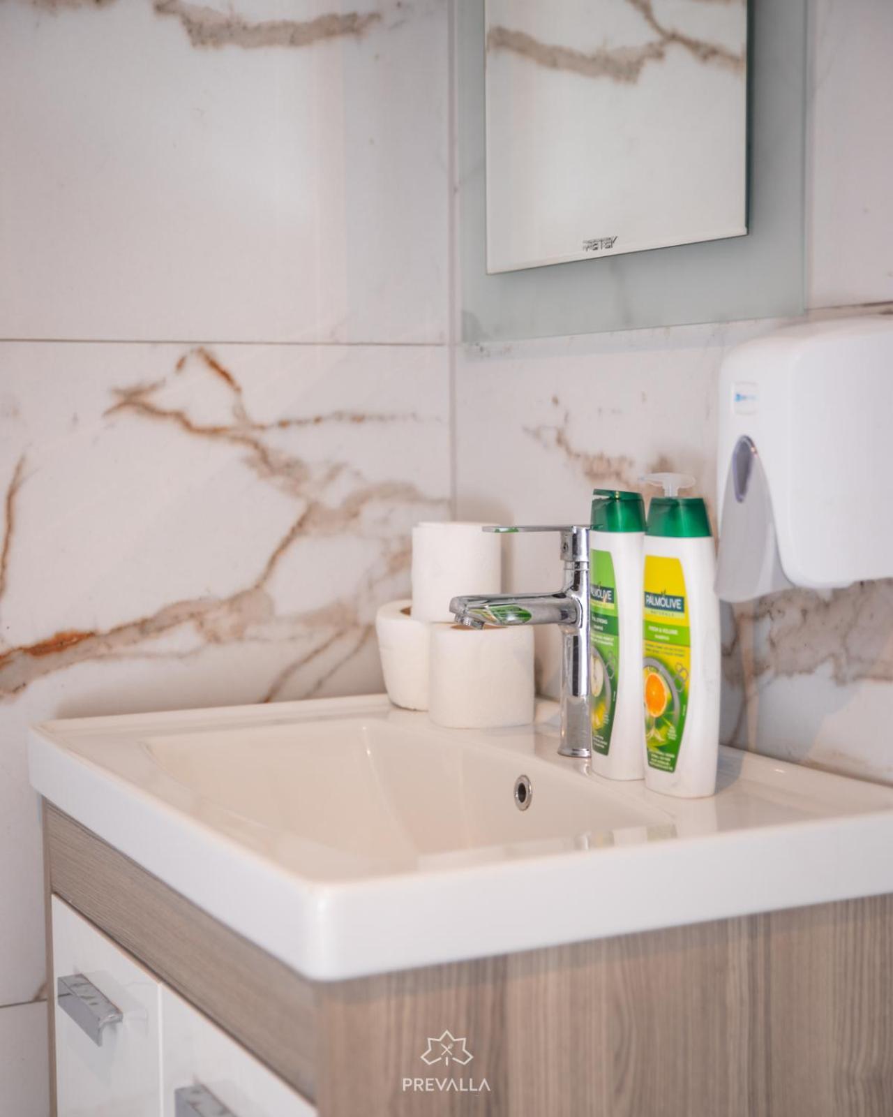 Hotel Prevalla Prizren Luaran gambar